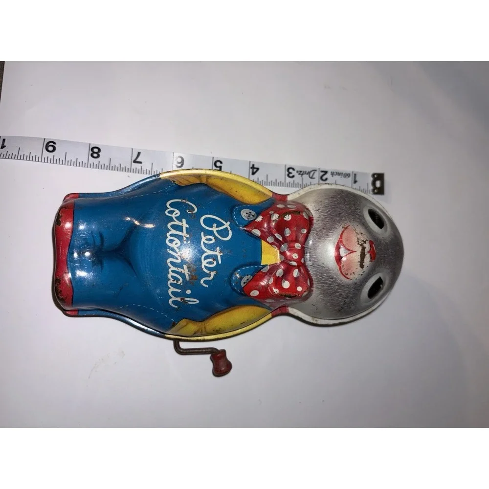 Vintage Peter Cottontail 1953 Mattel Tin Wind Up Toy